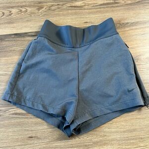 Nike Womens Medium Team Tech Pack Woven Short High Waist Gray Stretch DX0626-060